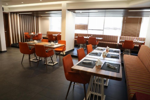 Diwan Residence Hotel- Alsalamah image 8